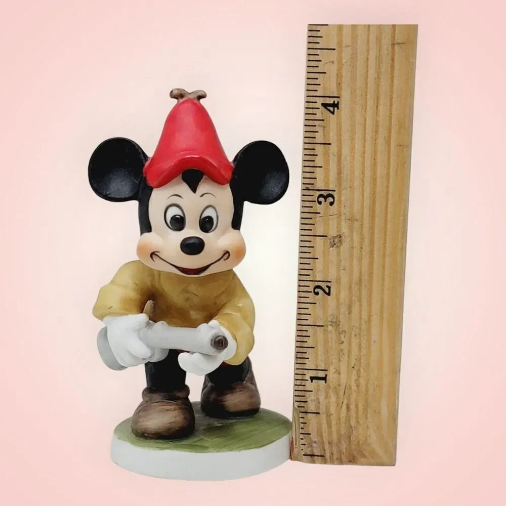 Vintage Walt Disney Porcelain Figurine Mickey Mouse‎ 
